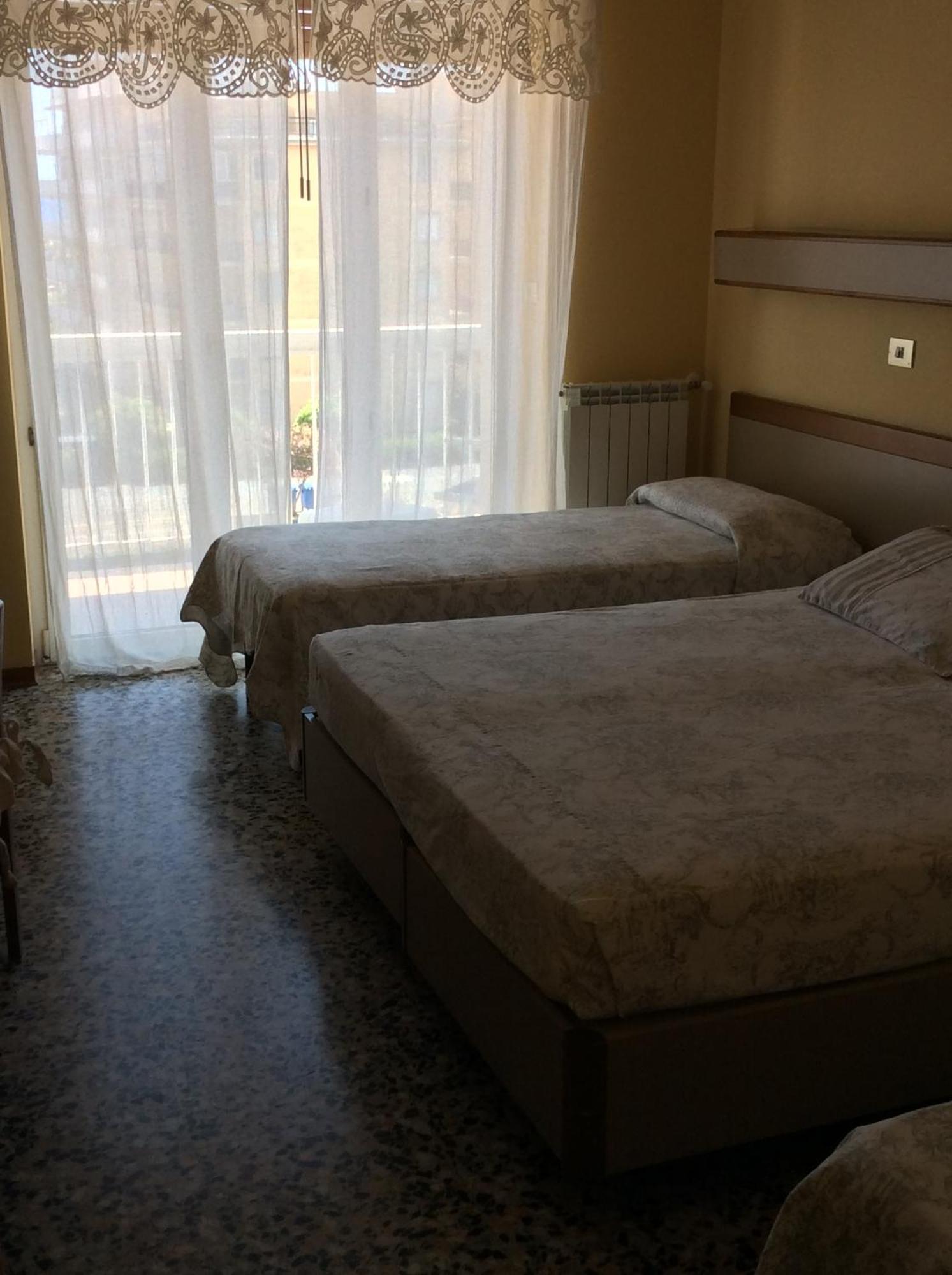 Hotel Bergamo Mare Mhotelsgroup San Bartolomeo Al Mare Dış mekan fotoğraf